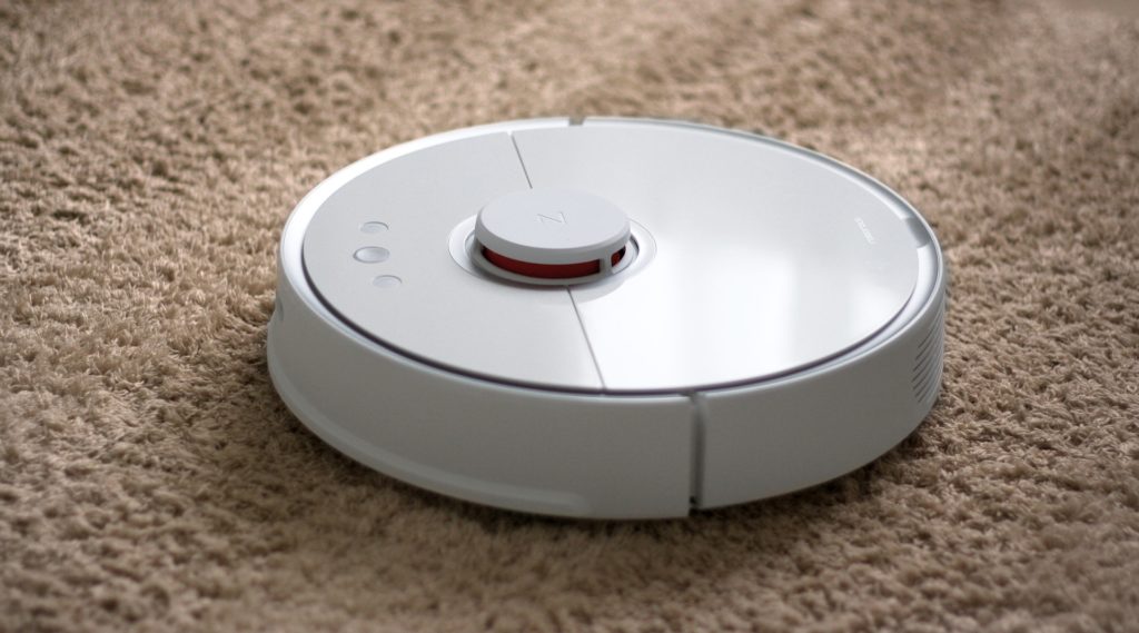 robot-vacuum-cleaner-g520f97eb9_1920